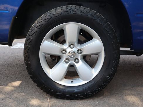 Used 2016 RAM 1500 Express w/ Popular Equipment Group AWD/4WD image 40