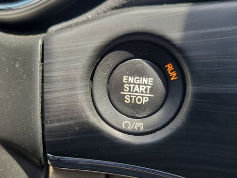 Used 2020 Jeep Grand Cherokee Limited RWD image 32