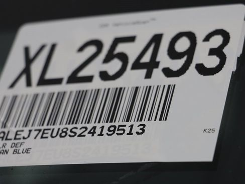 Certified 2025 Land Rover Defender 110 S image 23