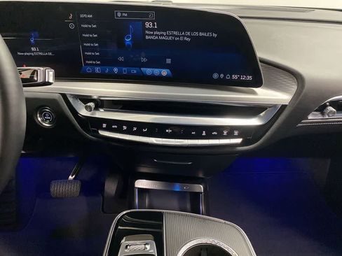 Certified 2024 Cadillac Lyriq Luxury image 24