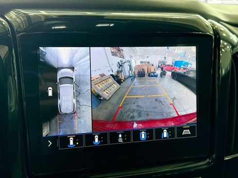 Used 2020 Chevrolet Traverse RS FWD image 15