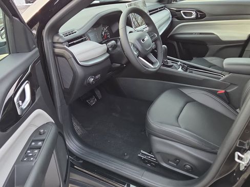 New 2026 Jeep Compass Limited image 16