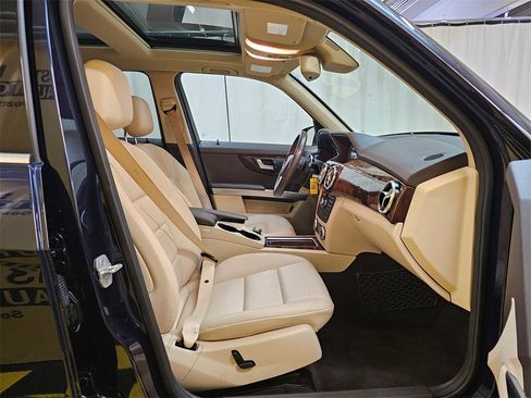 Used 2014 Mercedes-Benz GLK 350 4MATIC image 10