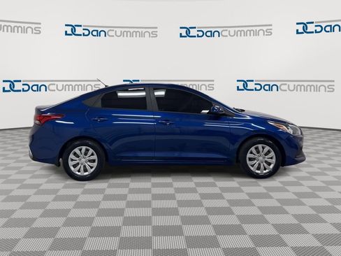 Used 2020 Hyundai Accent SE image 9