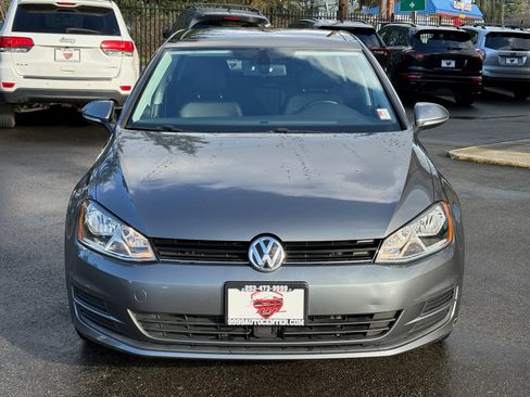 Used 2017 Volkswagen Golf Wolfsburg Edition image 2