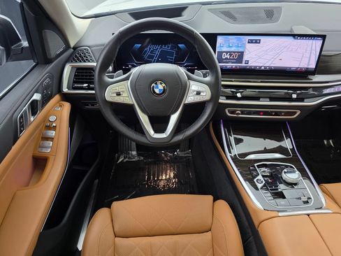 Used 2025 BMW X7 xDrive40i w/ Premium Package AWD/4WD image 13