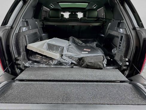 New 2025 Land Rover Range Rover Long Wheelbase SE image 26