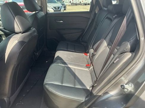 Used 2023 Nissan Rogue SV w/ SV Premium B Package FWD image 15