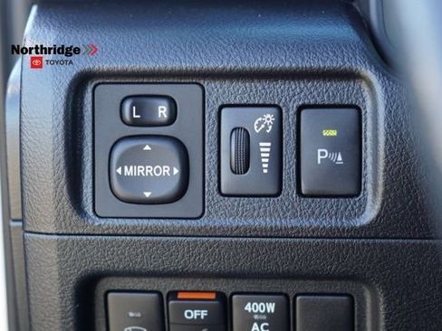 Used 2018 Toyota 4Runner Limited image 19