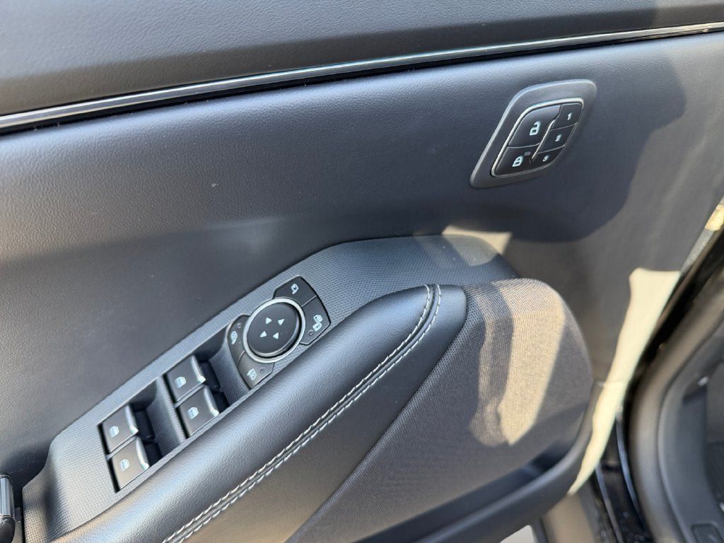 Used 2024 Ford Mustang Mach-E Select w/ Comfort Package Lite RWD image 21