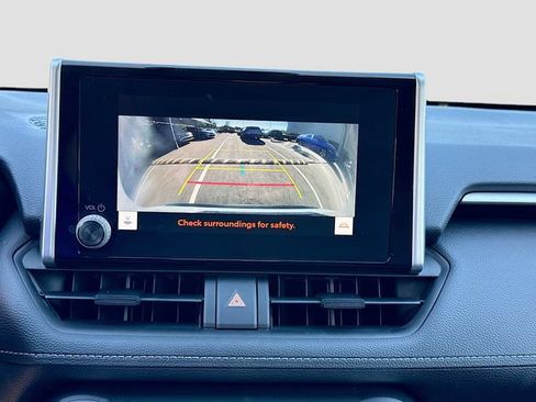 Used 2023 Toyota RAV4 XLE w/ Convenience Package FWD image 13