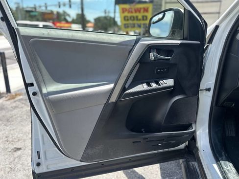 Used 2013 Toyota RAV4 Limited image 9