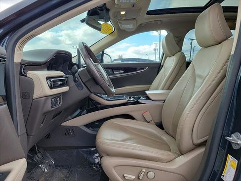 Used 2022 Lincoln Nautilus Reserve image 3