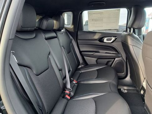 New 2026 Jeep Compass Latitude image 19