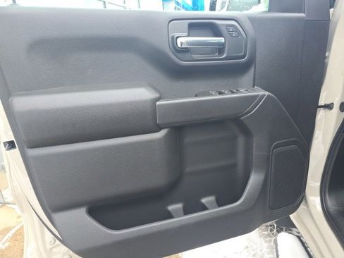 New 2026 Chevrolet Silverado 1500 Custom Trail Boss w/ LPO, Dark Essentials Package image 12