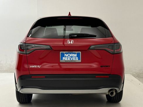 Certified 2025 Honda HR-V Sport image 8