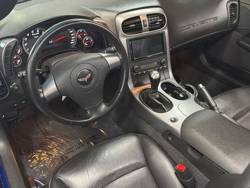 Used 2006 Chevrolet Corvette Coupe RWD image 21