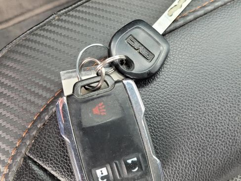 Used 2022 GMC Canyon AT4 w/ Trailering Package image 28