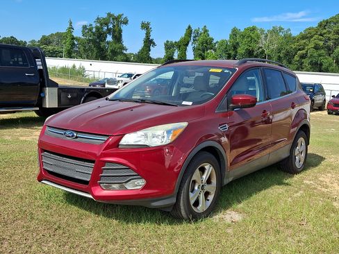 Used 2014 Ford Escape SE w/ Equipment Group 201A FWD image 3
