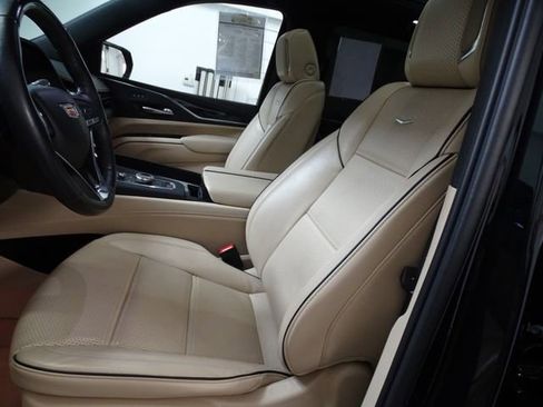 Certified 2023 Cadillac Escalade ESV Premium Luxury AWD/4WD image 2