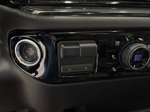 New 2026 Chevrolet Silverado 2500 ZR2 image 23