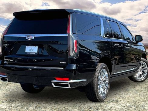 Used 2021 Cadillac Escalade ESV Premium Luxury Platinum AWD/4WD image 5