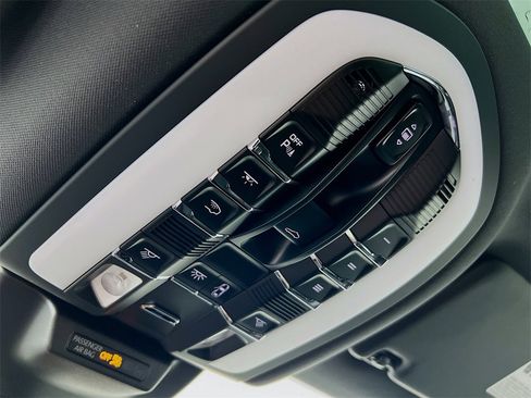 New 2026 Porsche Macan Turbo image 14