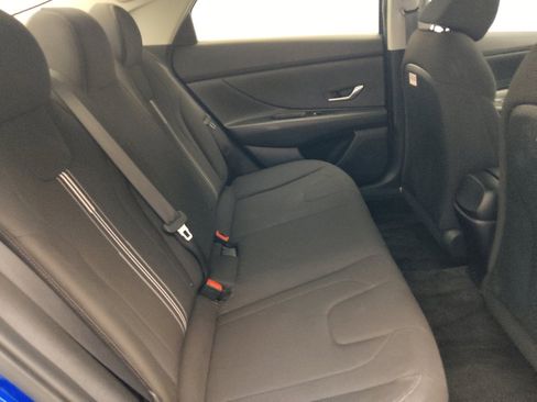 Used 2021 Hyundai Elantra SEL FWD image 19