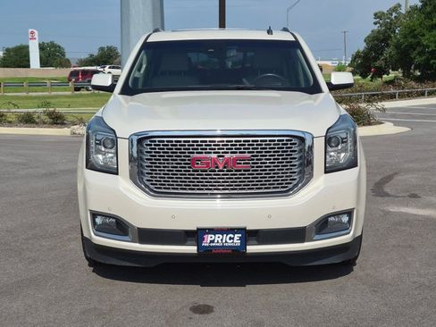Used 2015 GMC Yukon Denali w/ Touring Package RWD image 2