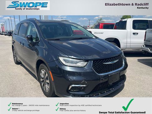 Used 2021 Chrysler Pacifica Touring-L FWD image 1