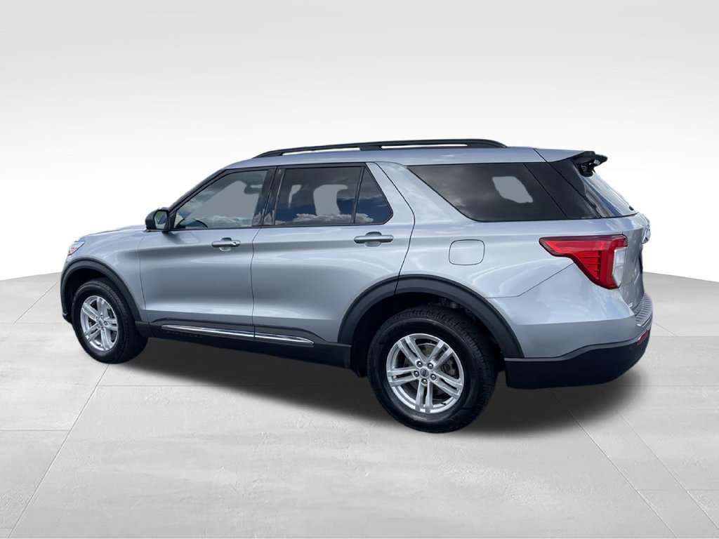 Used 2020 Ford Explorer XLT w/ Comfort Package AWD/4WD image 6