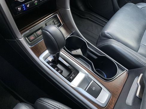 Used 2022 Subaru Ascent Touring image 27