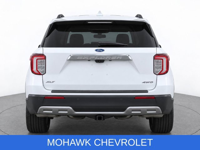 Used 2021 Ford Explorer XLT w/ Equipment Group 202A AWD/4WD image 10