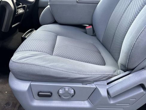 Used 2011 Ford F150 XLT w/ XLT Chrome Pkg image 15