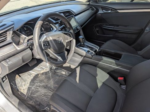 Used 2018 Honda Civic EX image 17