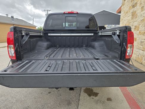 Used 2016 Nissan Frontier SV w/ SV Value Truck Package image 16