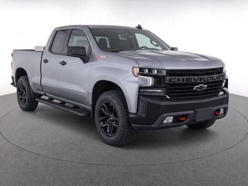 Used 2020 Chevrolet Silverado 1500 LT Trail Boss w/ Bed Protection Package AWD/4WD image 2