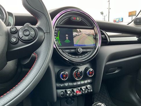 Used 2020 MINI Cooper S w/ Premium Package image 17