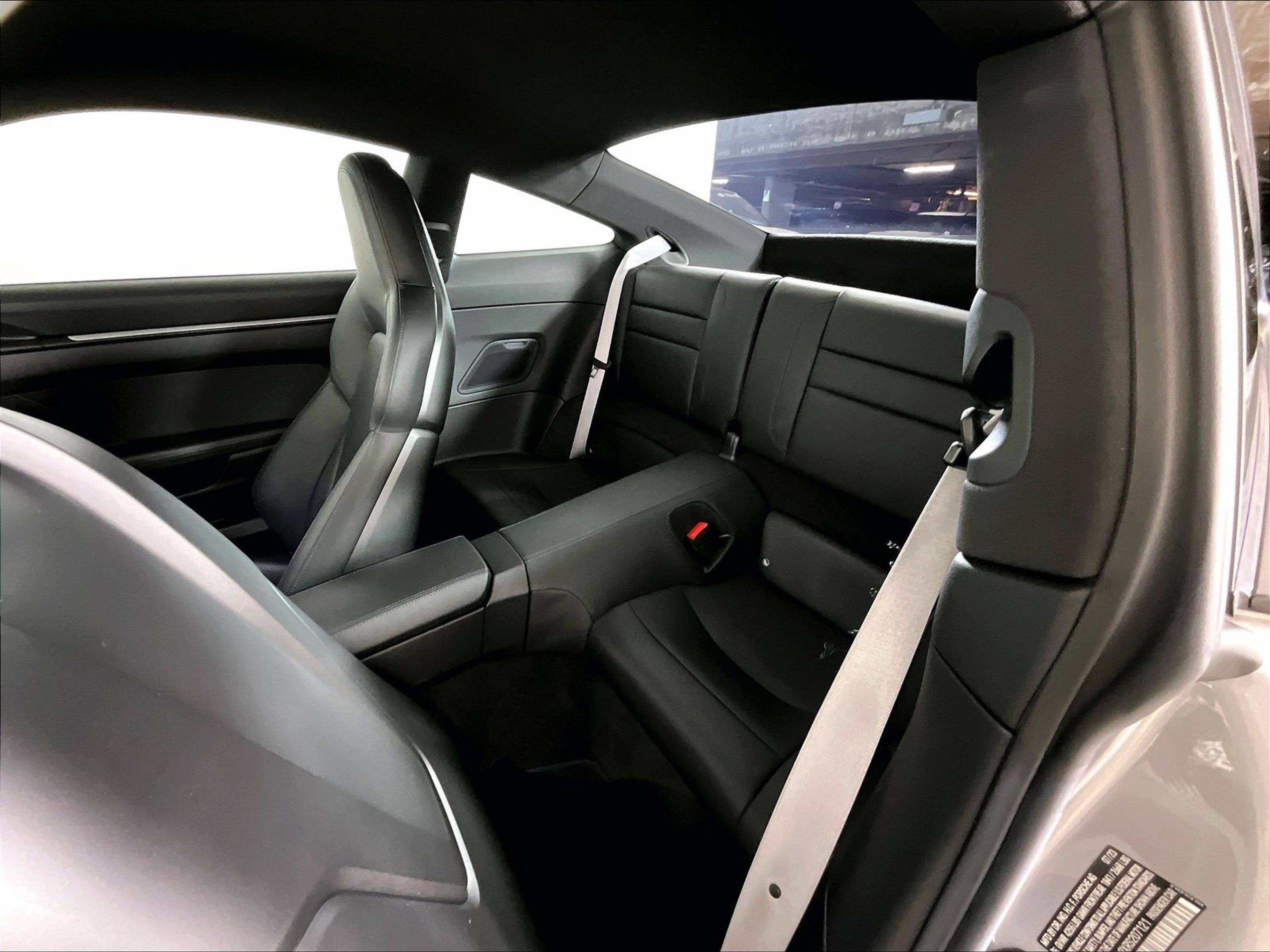 Certified 2024 Porsche 911 Carrera T RWD image 22