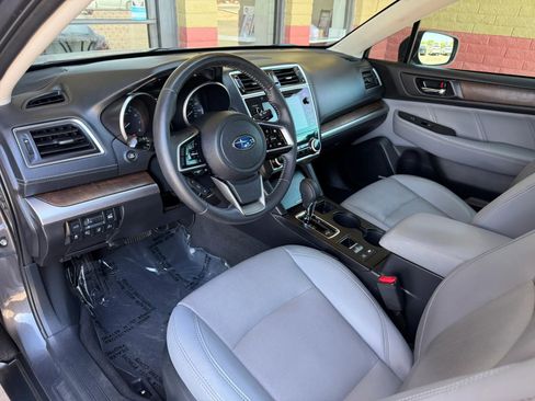 Used 2018 Subaru Outback 3.6R Limited AWD/4WD image 16
