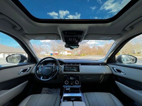 Used 2018 Land Rover Range Rover Velar S image 26