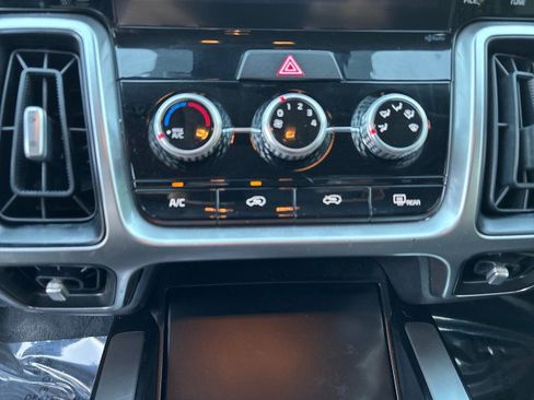 Used 2021 Kia Sorento LX image 17