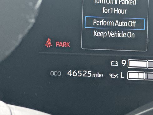 Used 2025 Toyota Tundra Limited AWD/4WD image 19