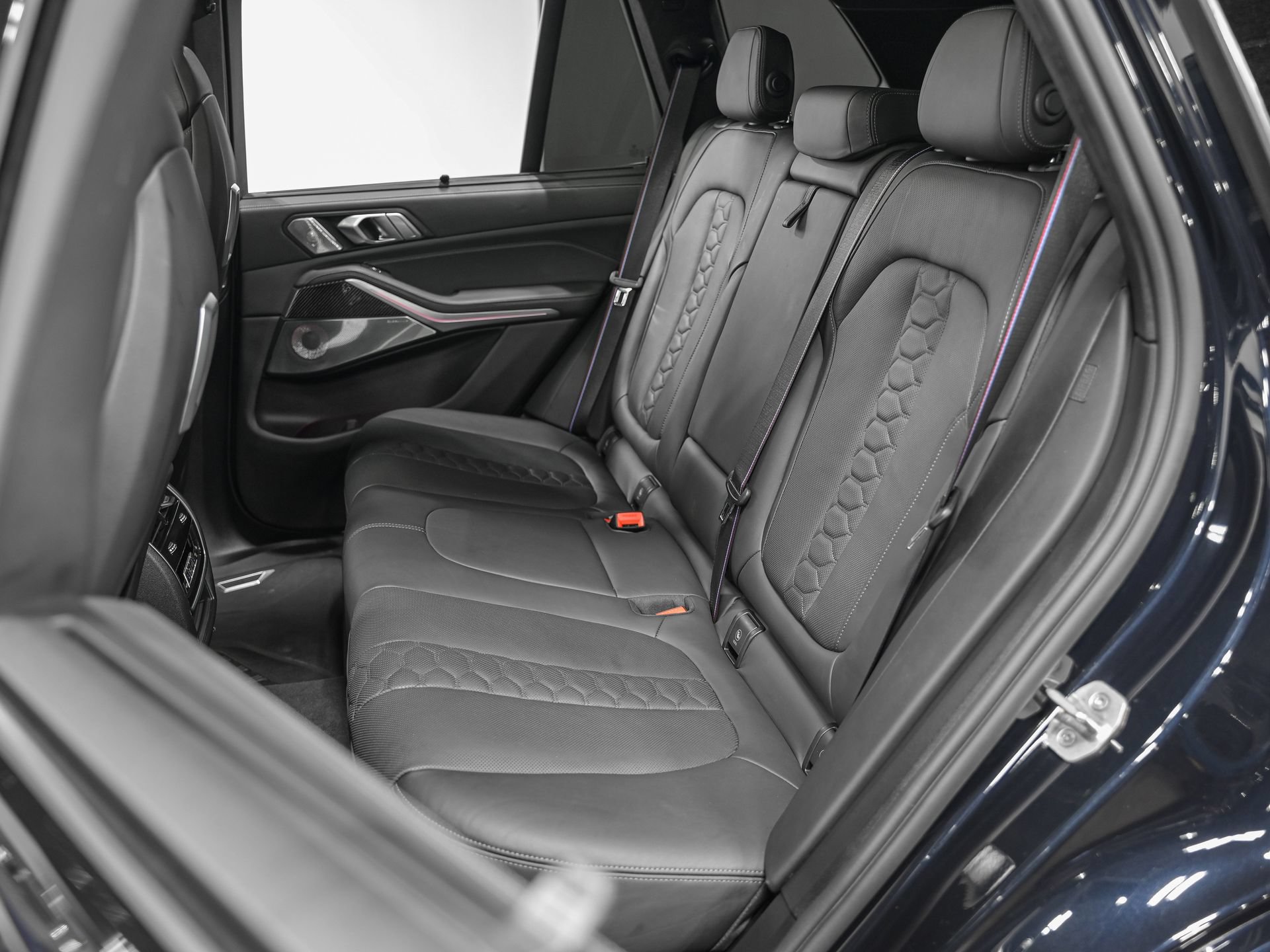 Used 2024 BMW X5 M Competition w/ Executive Package AWD/4WD image 26