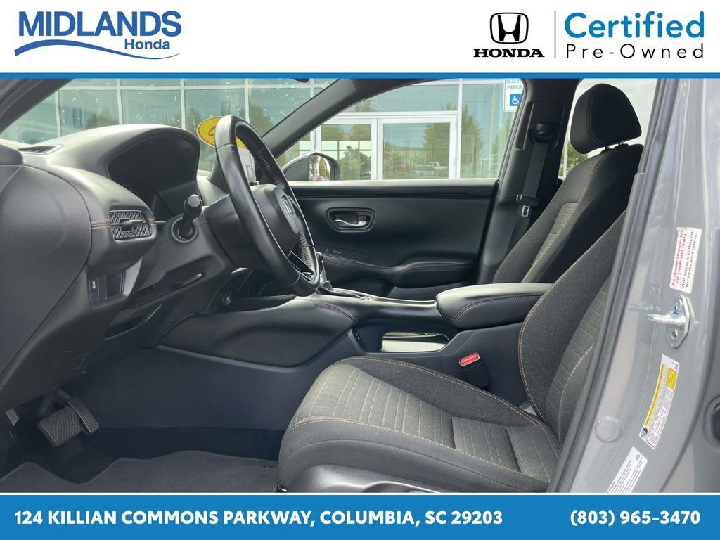 Certified 2025 Honda HR-V Sport image 13