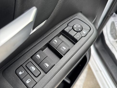 Used 2025 RAM 1500 Big Horn AWD/4WD image 13