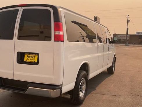 Used 2024 Chevrolet Express 3500 LT w/ LT Preferred Equipment Group RWD image 9