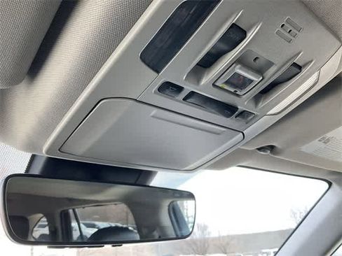 Used 2023 Toyota Highlander XLE image 26