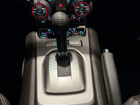 Used 2015 Chevrolet Camaro SS RWD image 15