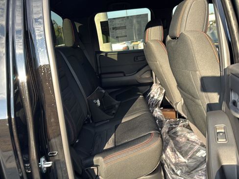 New 2026 Nissan Frontier PRO-4X w/ Pro-4x Convenience Package image 11